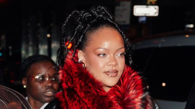 Rihanna z córką na okładce magazynu. Rocki ma na..