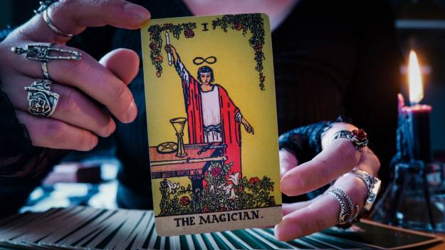 Tarot ostrzega trzy znaki zodiaku. Nie podejmuj..