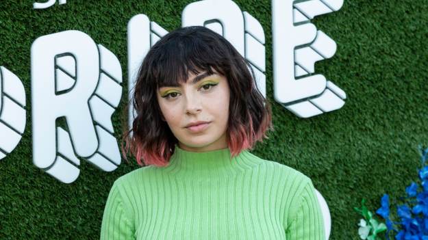 Charlie XCX w Warszawie. Zwiastun filmu „Erupcja”..