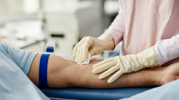 Jakie badania krwi warto zrobić po 30. roku..