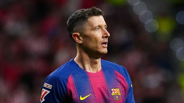 Robert Lewandowski odchodzi z Barcelony. Wydał..