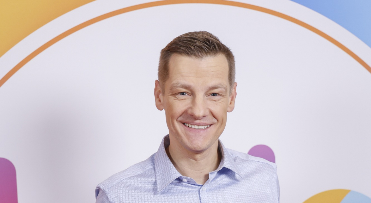 Marcin Mroczek z tajemniczą brunetką u boku...