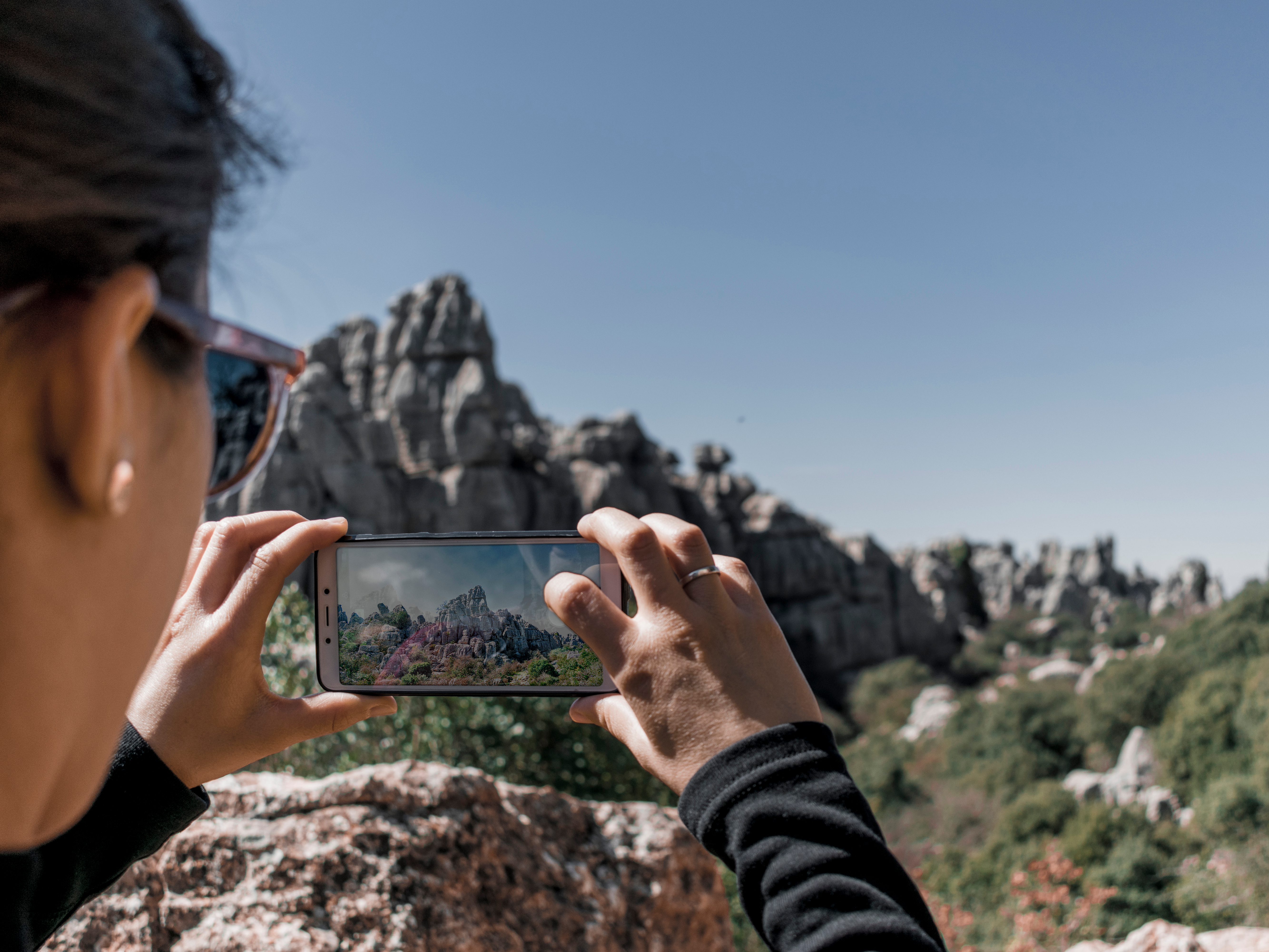 Dlaczego ludzie codziennie publikują swoje zdjęcia?